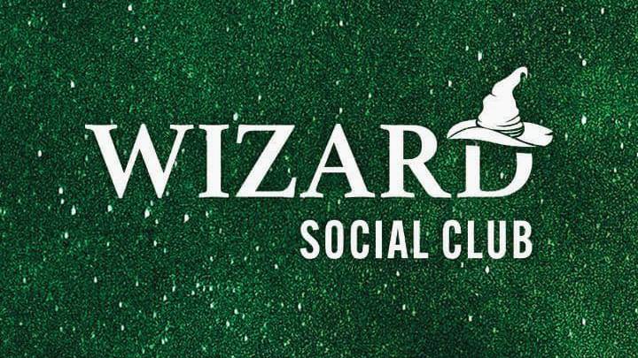 Dyk in i hjärtat av Wizard Social Club: mellan magin i HHC och gemenskapsanda
